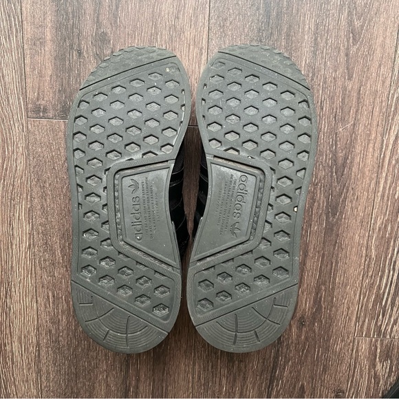 Black Adidas NMD in size 9.5 Great Condition - Picture 6 of 7